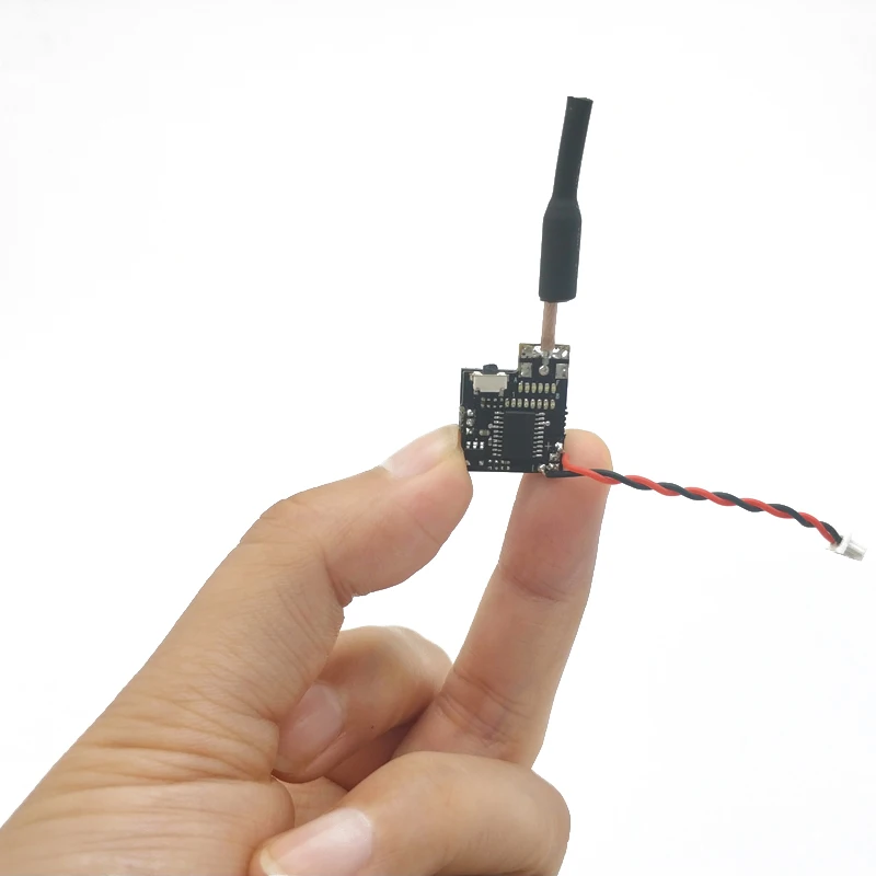 Новая мини камера 800TVL 4:3 FPV 5 8G 48CH 25 МВт CMOS 170 градусов AIO светодиодный светильник Caddx
