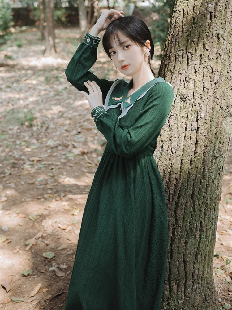 

French Retro Immortal Sweet Students Dress Early Autumn New Style Waist Hugging Slimming over-the-Knee Wisdom Smoked Big Hemline
