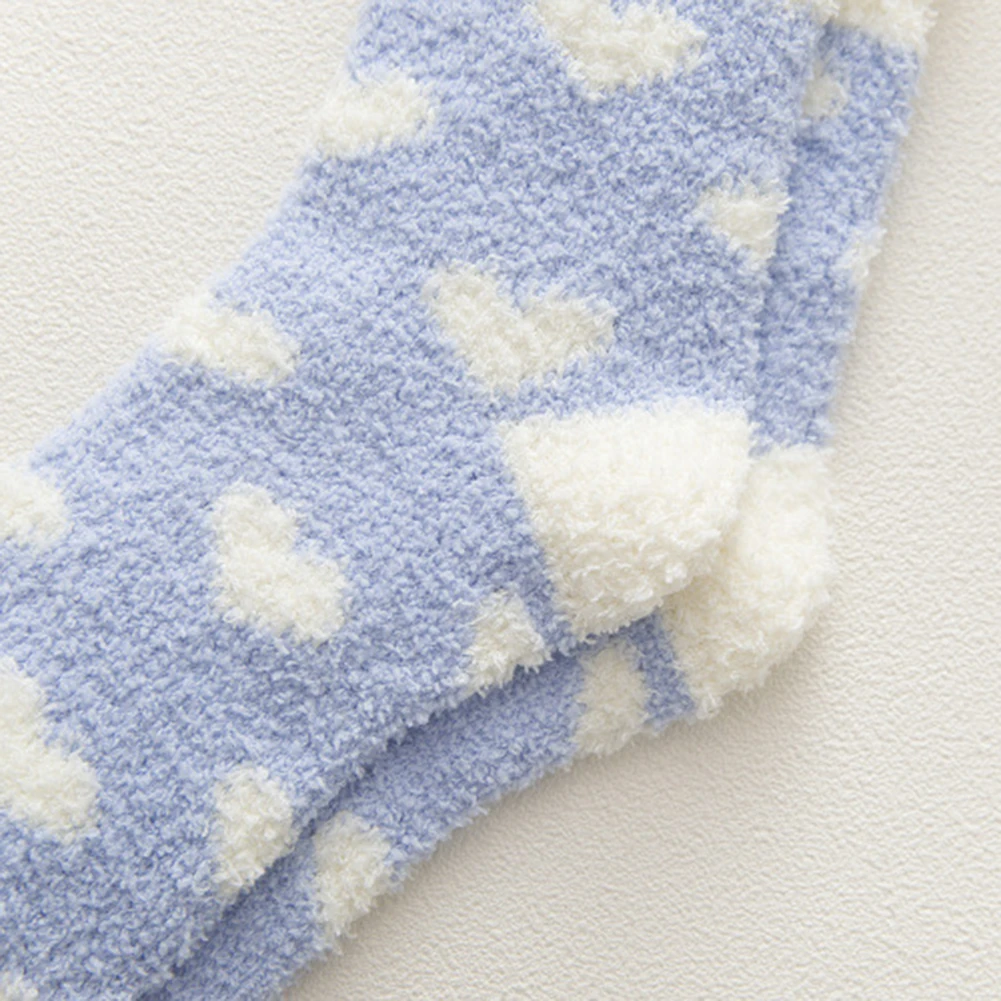 Г., 1 пара, милые мягкие носки из кораллового флиса для девочек Теплые эластичные домашние носки-тапочки средней длины с принтом сердца теплые носки для зимы