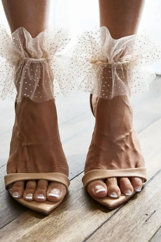 Женские свадебные сандалии; туфли с острым носком; сандалии-гладиаторы; элегантные туфли на высоком тонком каблуке; большие размеры 45, 46