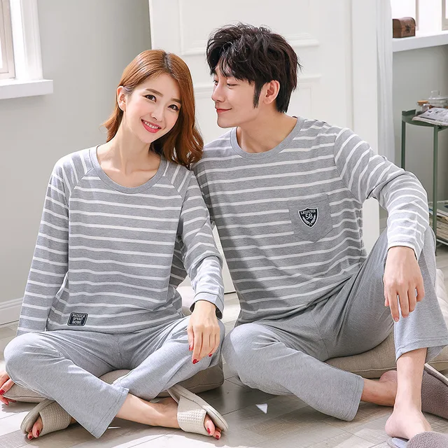 Фото осенние пижамы одежда для пар отдыха мягкие пижамные комплекты