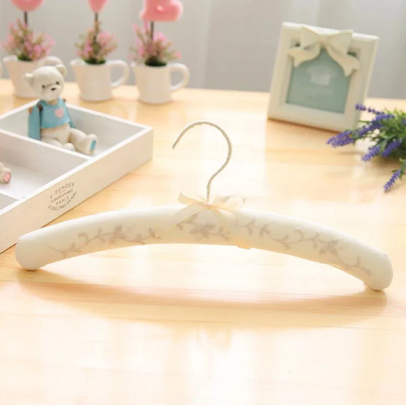 10Pcs White Cotton Clothes Hanger Fabric Padded Rack with Bowknot Anti-slip Dress Shirts Wardrobe Storage with Embroidery