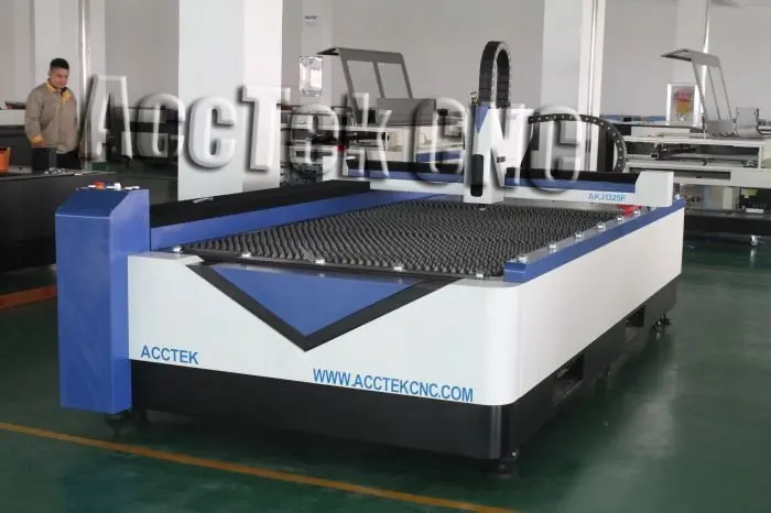 ACCTEK 500W CNC fiber laser cutting machine cutting steel and metal high precision cutting machine AKJ1325F