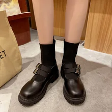 2021 nova emenda botas curtas femininas metal pino fivela decoração de sola grossa botas femininas de dedo redondo antiderrapante