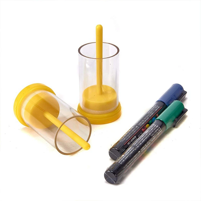 

Queen Bee Marking Kit Queen Marking Cage Beekeeping Equipment with 2 Queen Marker Pen for Beekeeper