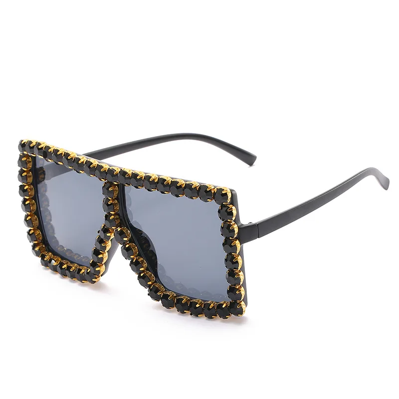 

Driving Glasses Woman Fashion Glasses Square Oversized Frame Diamonds Sunglasses Retro Color Rhinestone Upscale UV400 Sunglasses