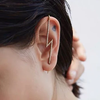 

2020 New Minimal Unique Lightning Geometric White Rainbow Cubic Zirconia Paved 18k Gold Plated Piercing Ear Cuffs For Women