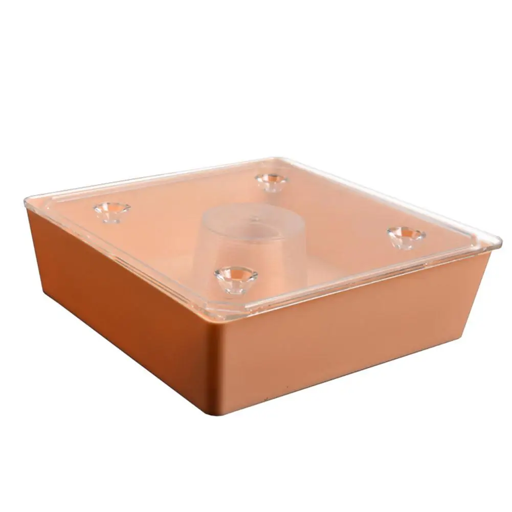

The bee feeder square The bee feeding hive entrance is suitable for use in spring or summer, environmentally friendly