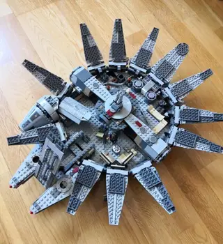 

Star Wars Millennium 79211 Falcon Spacecraft Figures Wars Building Blocks Harmless Bricks fit Compatible Mailacker Starwars Toys