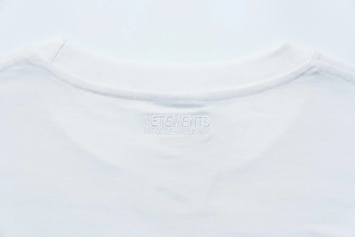 20SS Vetements, футболки для мужчин и женщин, большие размеры, длинные рукава, 1:1, высокое качество, вышивка сзади, логотип, уличная одежда, Vetements, футболки