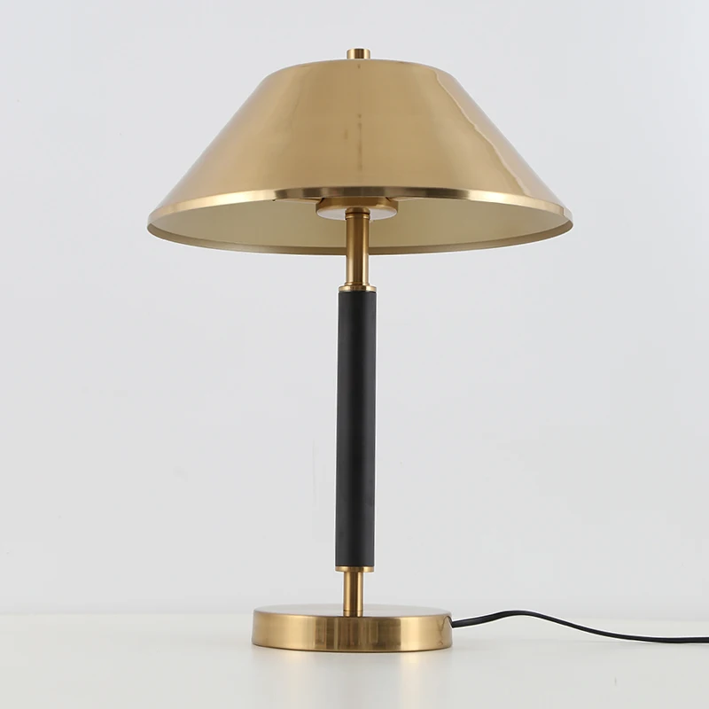 table lamp Светодиодный Современный американский металлический Настольный светильник, европейская роскошная декоративная лампа для гостиной, прикроватная лампа для спальни, настольная лампа для чтения - Цвет корпуса: table lamp