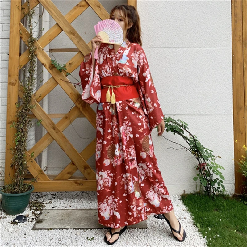 Красный Фестиваль сакуры кимоно платье для женщин японский стиль Haori цветочный принт вечерние Ретро традиционный Япония Одежда Gesia Yukata Необычные - Цвет: Красный