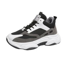 Новинка года; Дизайнерские кроссовки; женская повседневная обувь на платформе; модные кроссовки на платформе; повседневные серые ботинки с массивным каблуком