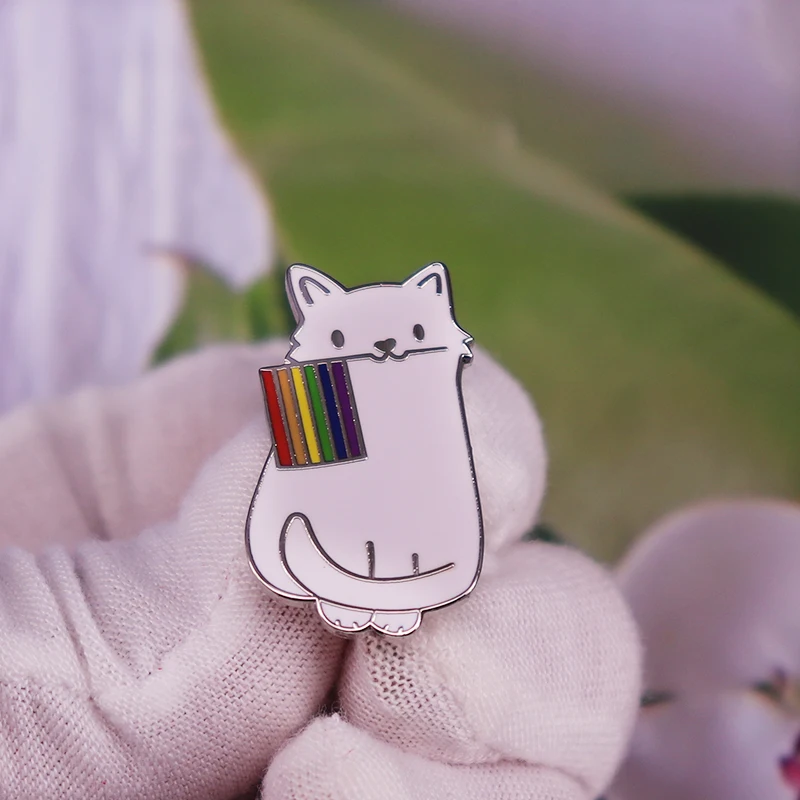 Cute Purride Cat Hard Enamel Pin LGBTQ LGBT Gay Pride Rainbow Flag