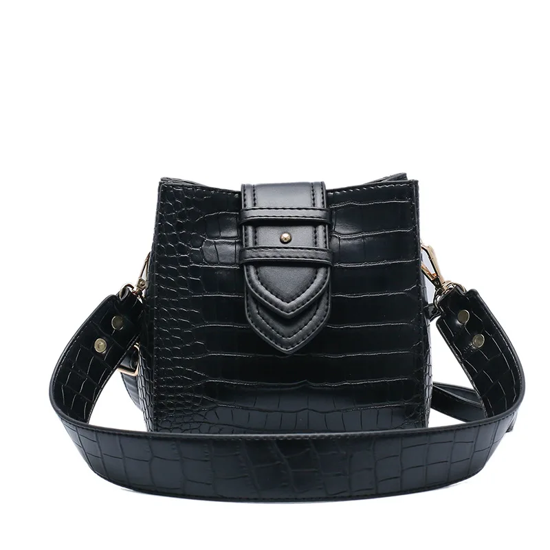 

Ladies'new Korean version retro broadband single shoulder bucket bag with simple inclined bag