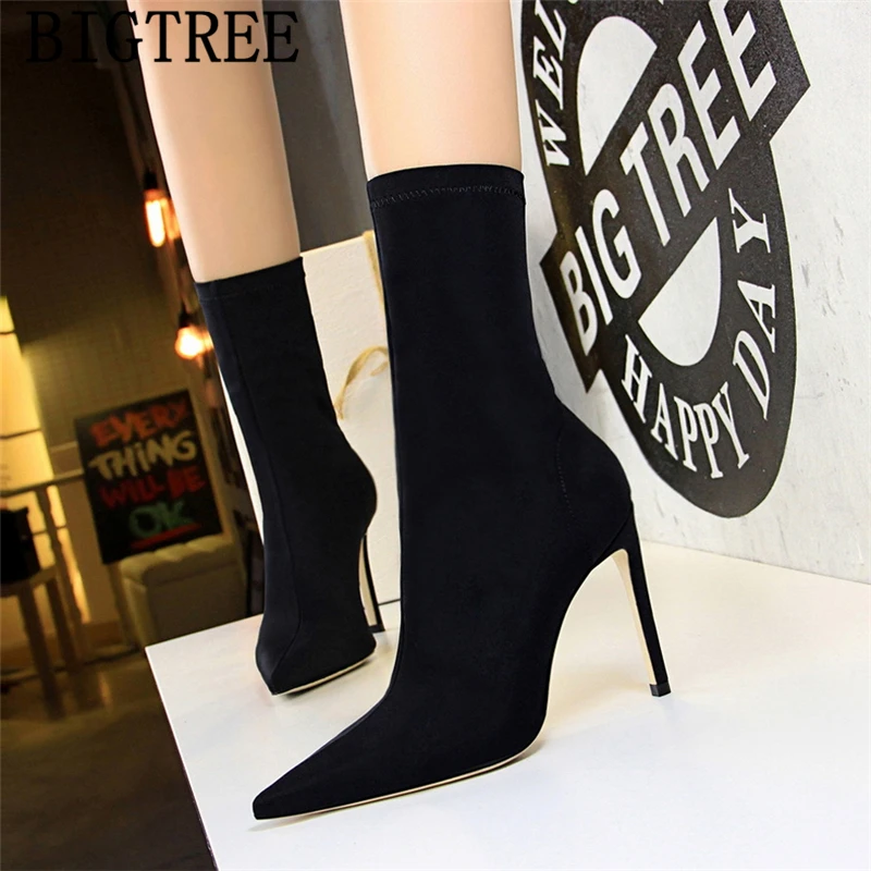 high ankle boots outfit