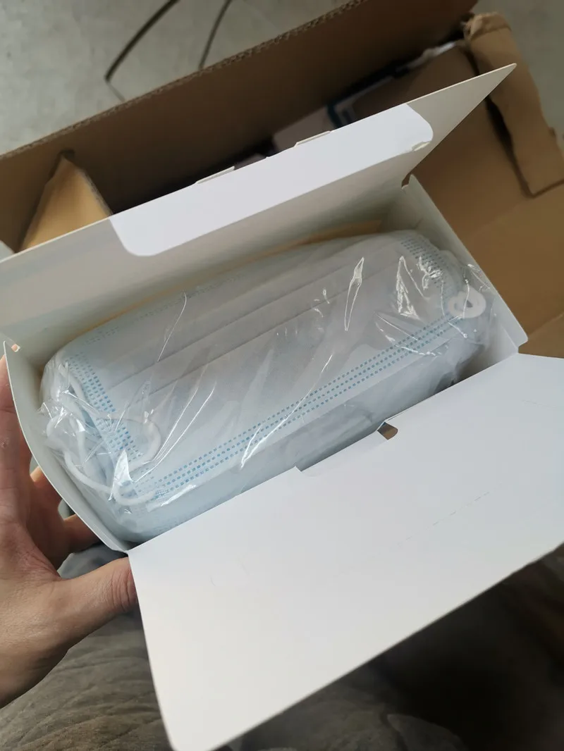 

Unisex disposable masks three-layer non-woven thickened ordinary civilian protective tape melt-blown cloth dust masks