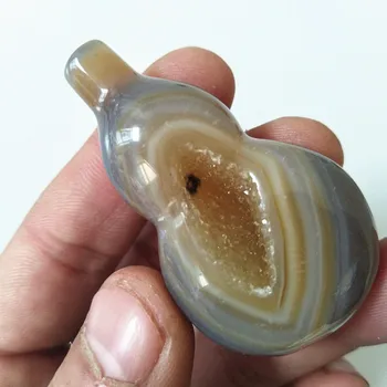 

A Natural stones and crystals cristal gourd agate crystal cluster home decor palm stone very beautiful