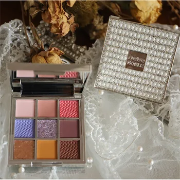 

Ingeniously carved jewelry eyeshadow pearlescent polarized matte slightly flashing nine-color eye shadow earth color