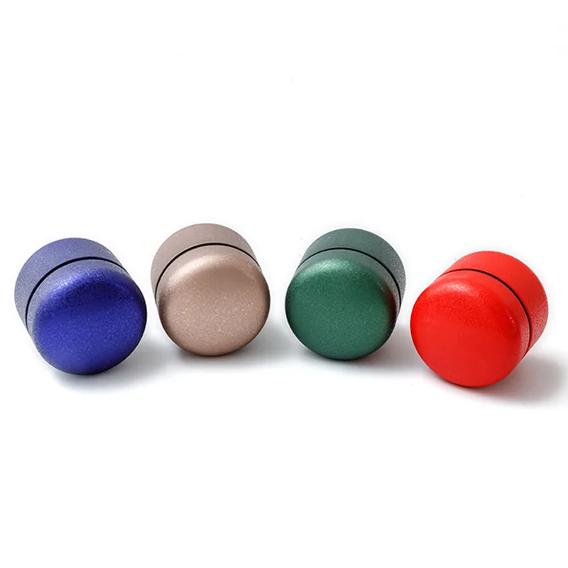 

Xin Jia Yi Packing Small Tea Cans Solid Color Storage Candy Chocolate Jewelry Coins Customized Party Favors Gift Box Tin Cans