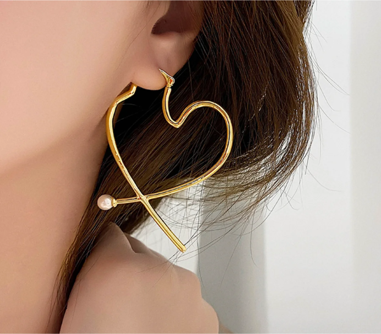 2023 trend Brass gold-plated geometric peach heart simple unique hoop earrings for women fashion jewelry