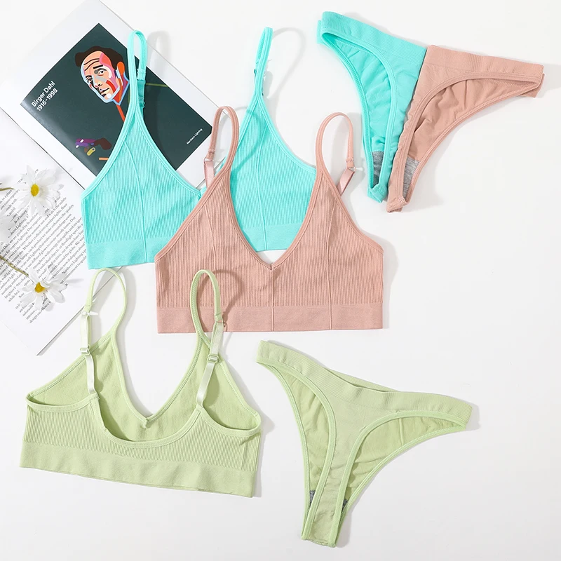 Women's Seamless Comfort Bralette and Thong Lingerie Set
