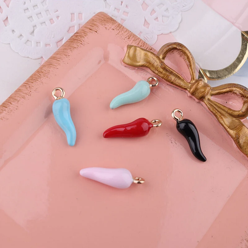 10pcs/lot Fashion New Red/Blue/Pink/Black Chili Horn Charm Talisman DIY Jewelry Making Craft Lucky Pendant