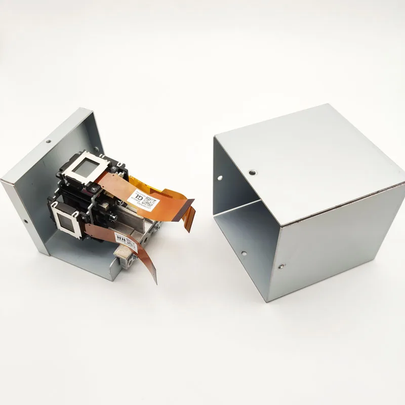 

Original Projector LCD Prism Assy Wholeset Block Optical Unit LCX180 for Panasonic PT-EX620