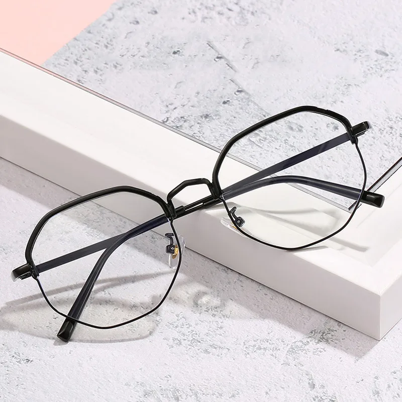 

SEEMFLY 2019 Men Vintage Anti Blue Light Glasses Frame Round Women Lens Myopia Optical Mirror Simple Metal Clear Eyewear Frames
