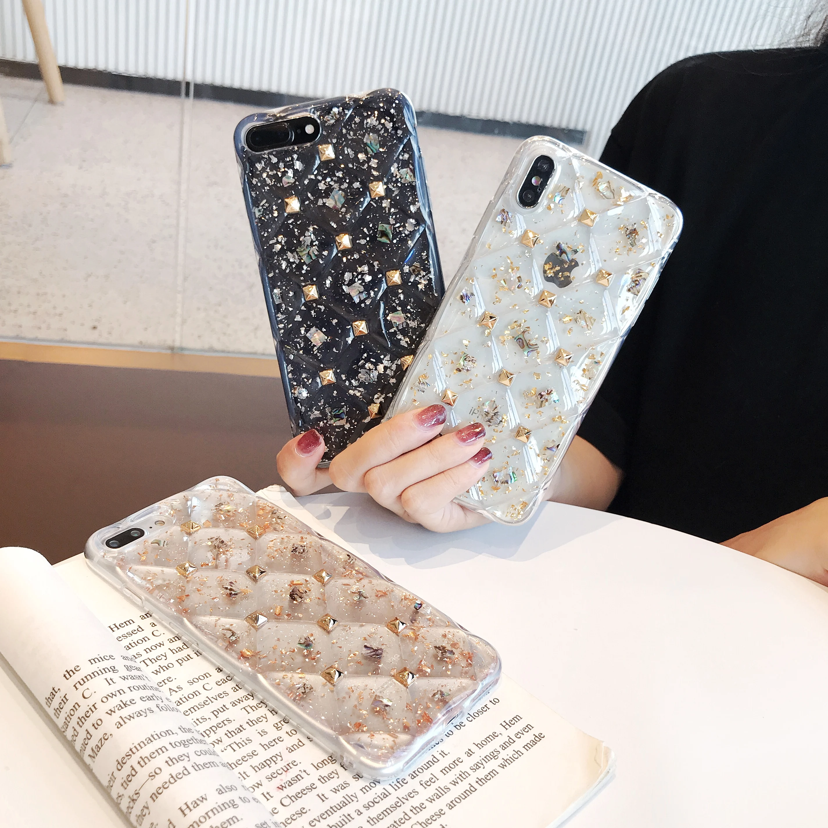 

Luxury Diamond Foil Glitter Bling Phone Cases For iPhone 6s 6 7 8 Plus XS MAX XR 10X Fashion Diamond Transparent Back Cover Capa