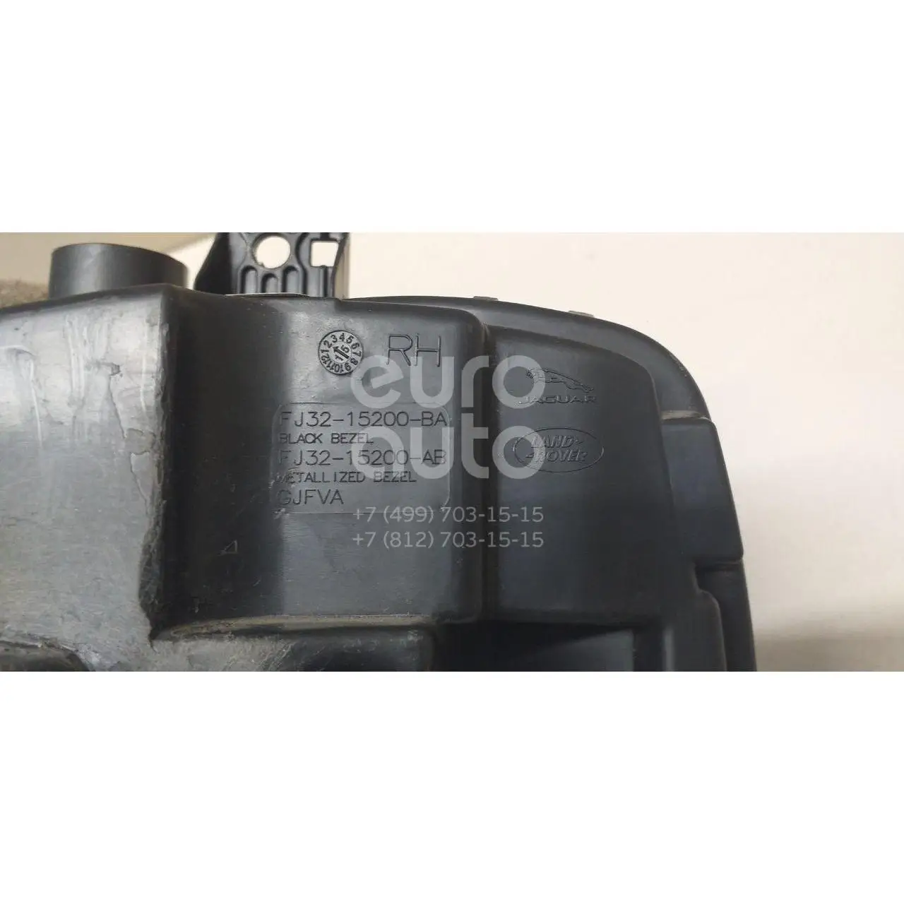 Фара противотуманная правая, состояние – Б/У,, для Land Rover Discovery Sport LR068978 FJ3215200AB LR068978