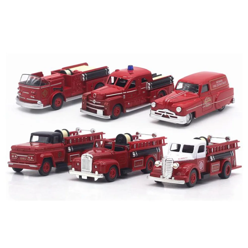 

1: 43 Alloy Retro Fire Truck Model Toy Car Model American European Water Cannon Police Car Model Kids Toy
