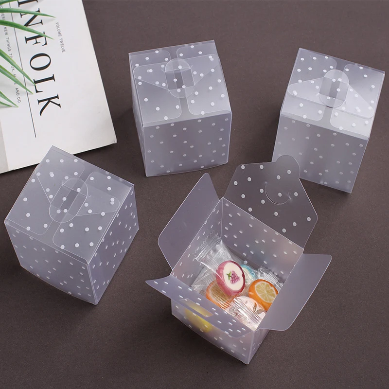 

DIY Frosted Translucent Polka Dot Candy Box 6*6*6cm PVC Chocolate Bags Christmas Gift Box Wedding Favor Party Event Decoration