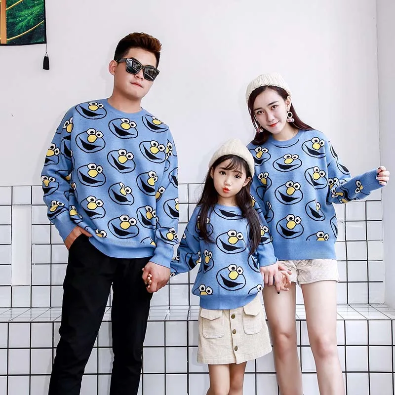 

2019 Autumn and Winter New Sweater Family Matching Clothes Mommy and Me Clothes Smiley Pattern Head