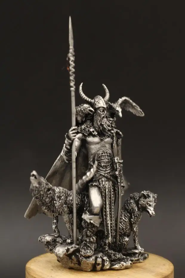 Odin the Allfather – Keeper of Ravens, Wolves, and the Spear Gungnir 4