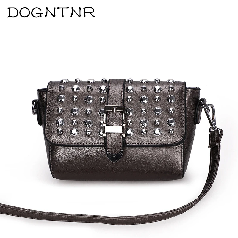 

2020 New Ladies Crystal Shoulder Messenger Bag DOGNTNR Light Luxury Lady Fashion Shoulder Bag Diamond Wild Storage Bag Square