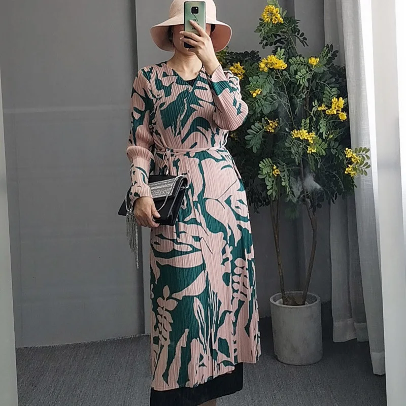 

LANMREM Printed Long-sleeved V-neck Tie Plus Loose Windbreaker Woman Casual Wild Simple Fashion 2020 Spring Coat New TV502