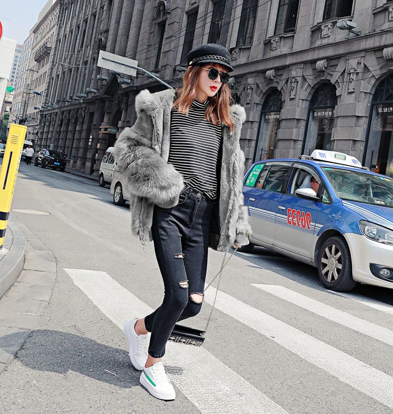 

2020 New Faux Coat Women Winter Fluffy Jacket Casual Korean Furry Fake Fox Fur Coats Loose Hooded Abrigo Mujer KJ891