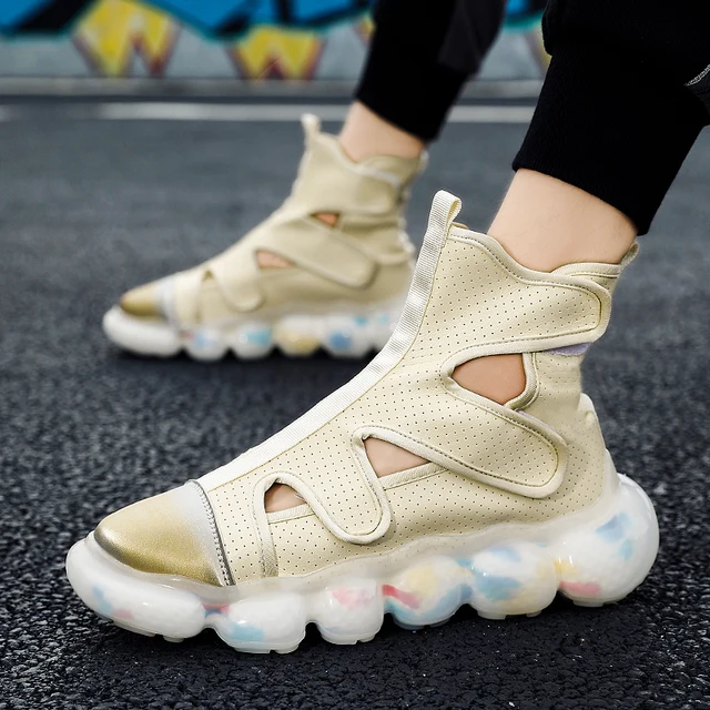 Fashion Men's Sandals Summer Soft Sandals High Quality Microfiber Leather Sandals Outdoor Antiskid Damping Men Roman Sandals W0883 Beige