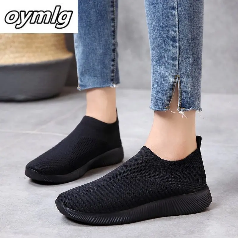 ladies flat walking shoes