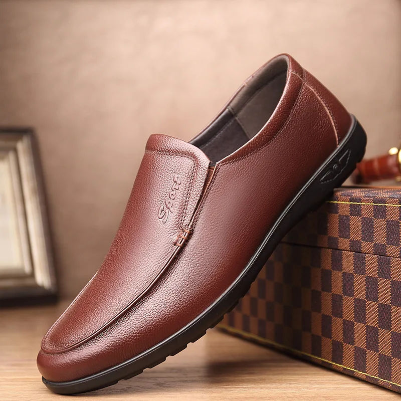 

men's leather shoes leather soft bottom set foot round head breathable single toe layer leather a pedal middle-aged dad shoes