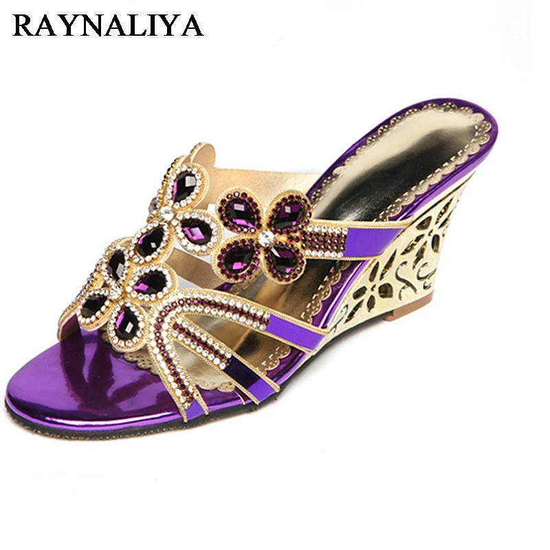 

Women 2018 Summer New Wedges High Heel Rhinestone Flowers Fashion Slippers Fretwork Heel Big Small Size Sexy Slippers XMX-A0054