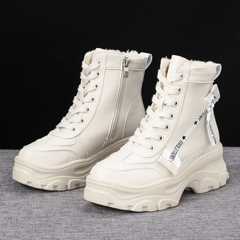 Tanie SWYIVY białe buty zimowe ciepłe trampki dla kobiet śniegowe buty aksamitne futro zimowe 2019 damskie buty do kostki platformy buty codzienne futro