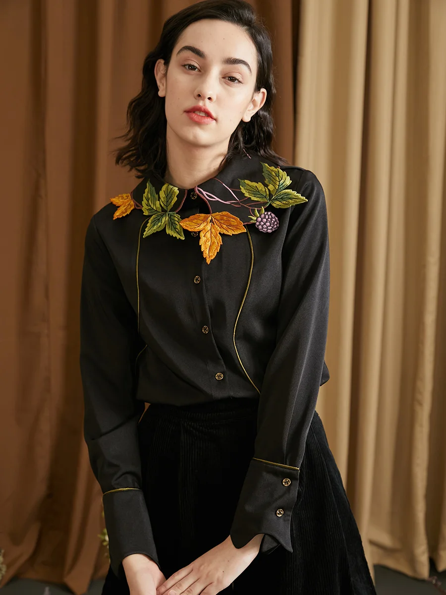 2021 New Arrival Autumn Women Leaf Berry Shaped Embroidered Original Design Shirt
