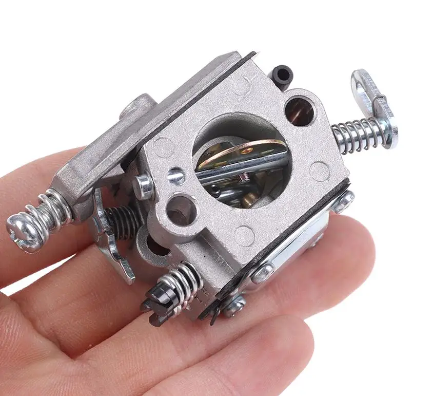 Cómo instalar un carburador de repuesto para motosierras Stihl Ms210