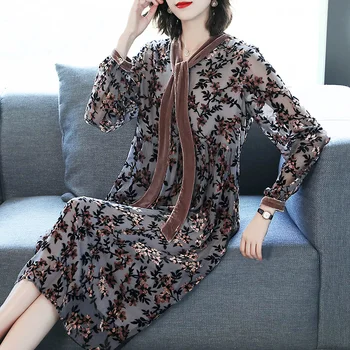

Spring Fall Vintage Womens Velvet Floral Patchwork Long Sleeve Dress , Korean Loose High Waisted Casual Dresses for Women