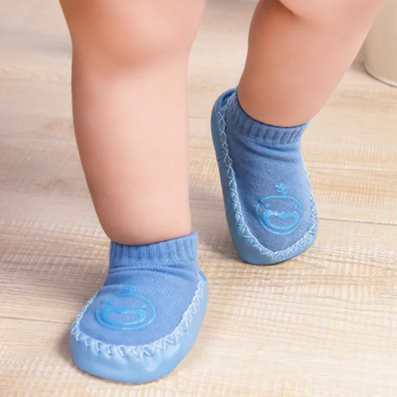 Носки для маленьких мальчиков и девочек Нескользящие носки-тапочки детские носки с мягкой резиновой подошвой для новорожденных Детские носки с резиновой подошвой