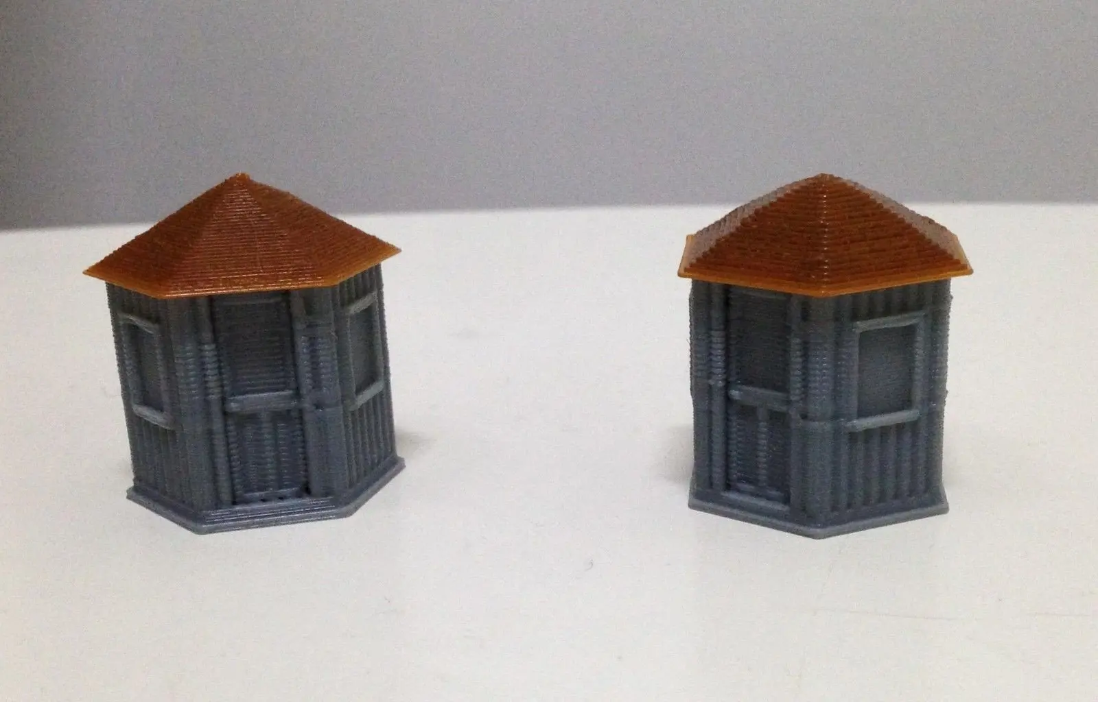 Outland Models Train Station Stand Alone Ticket Booth x2 HO OO Scale Railway - Image 2