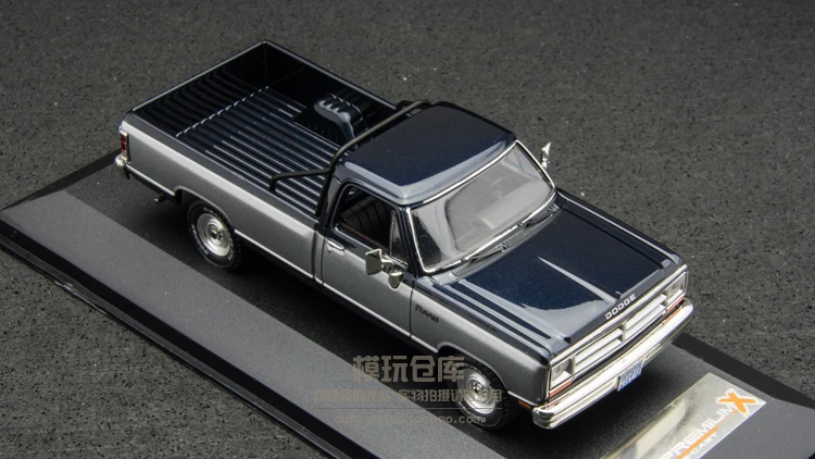 Модель автомобиля из 1/43 сплава, орнаменты для домашней коллекции, подарок на день рождения и Рождество для детей и взрослых