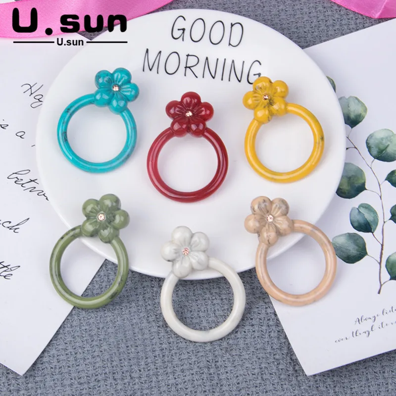

Elegant Charm Hot Sales Earrings for Women Resin Acrylic Big Circle Colorful Korean Earring Statement Ladies Fashion Jewelry